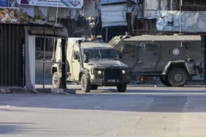 الاحتلال يغلق جمعية خيرية في نابلس ويقتحم برقة
